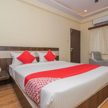 Oyo 36197 Royal Wood Hotel Бангалор Екстериор снимка
