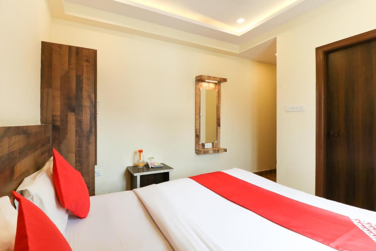 Oyo 36197 Royal Wood Hotel Бангалор Екстериор снимка