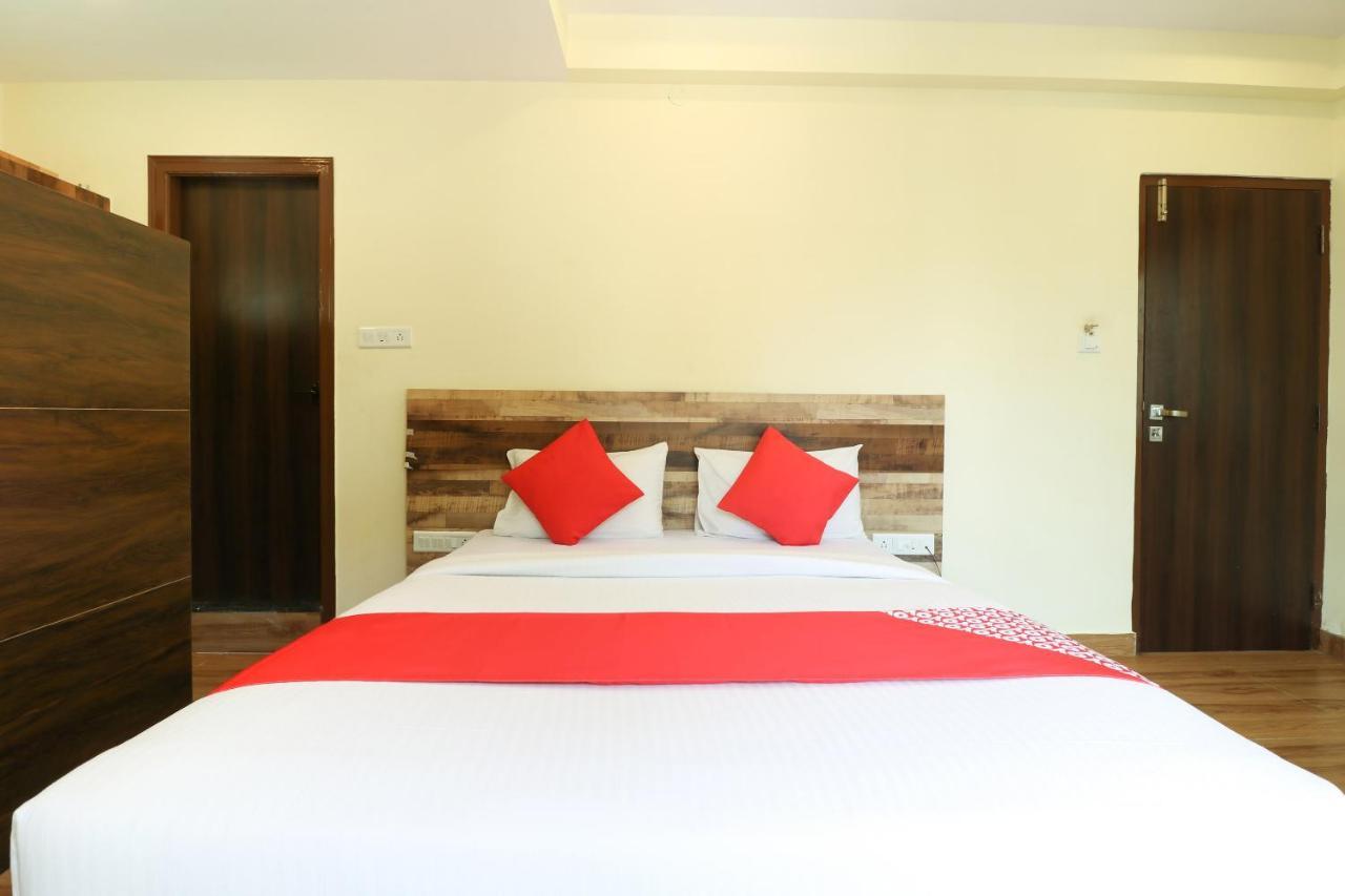 Oyo 36197 Royal Wood Hotel Бангалор Екстериор снимка
