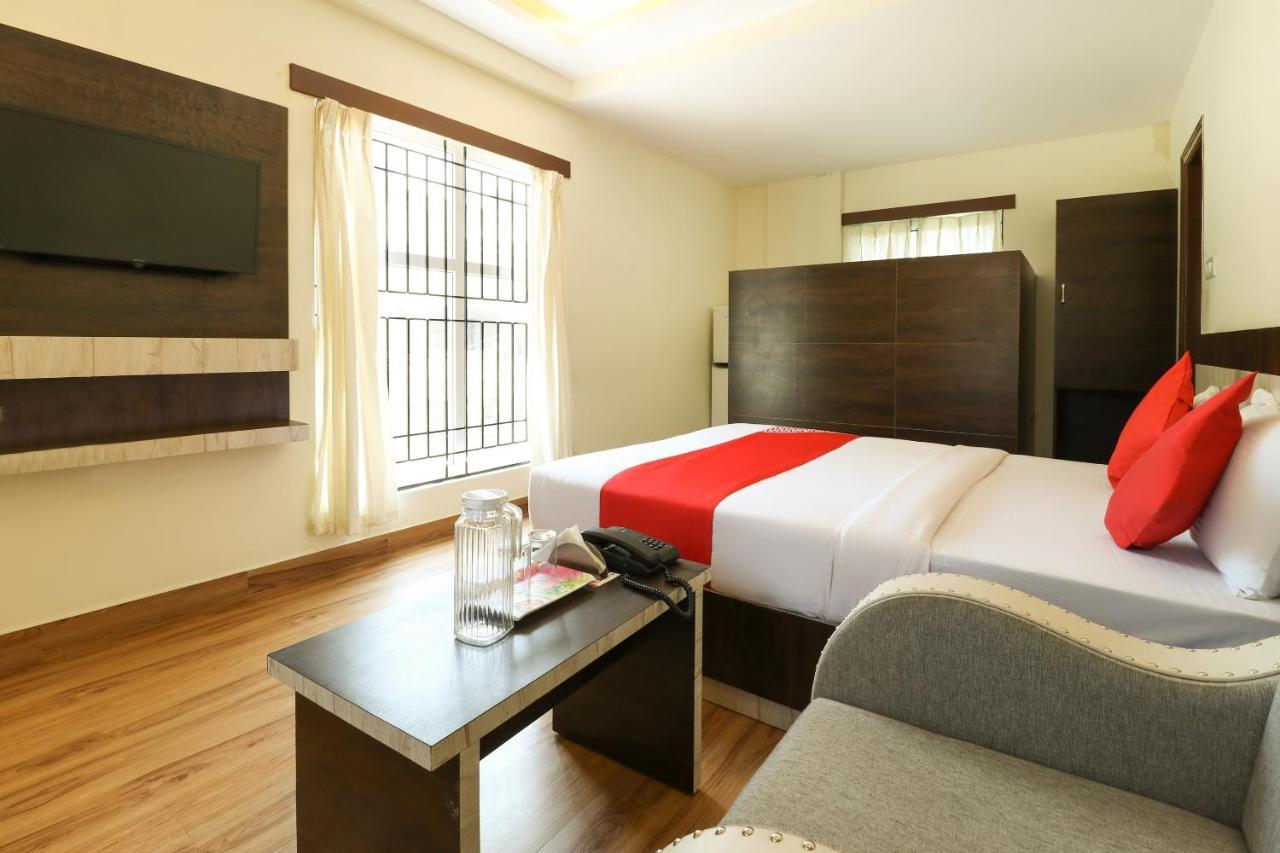 Oyo 36197 Royal Wood Hotel Бангалор Екстериор снимка