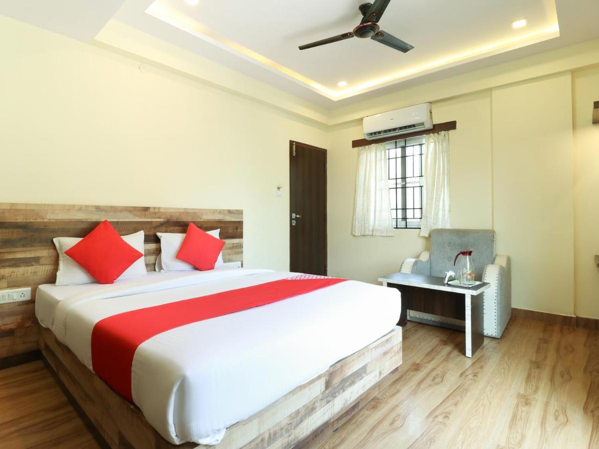 Oyo 36197 Royal Wood Hotel Бангалор Екстериор снимка